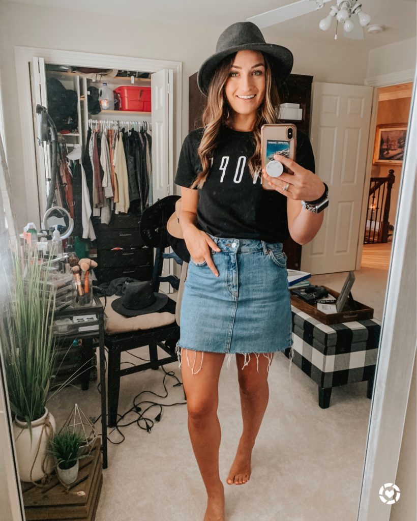 4 easy ways to style a graphic tee – Honestly Elise